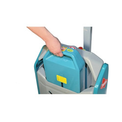 PTE 1.5 G 115 685 - LÍTIO -Transpaleteira elétrica - PTE 15Li 1150 x 685 mm (PBR) | N21062002204