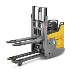 ERD 220 G 115 256 ZT - Empilhadeira Patolada Seminova|98338056