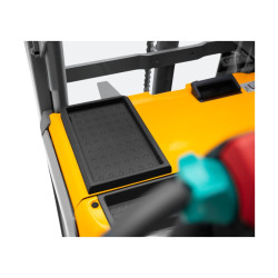 EJC 216 G 115 420 ZT - Empilhadeira Patolada Elétrica Seminova | 90537947