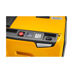 EJC 216 G 115 420 ZT - Empilhadeira Patolada Elétrica Seminova | 90537947