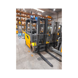 EFG 430 GE 115 700 DZ K - Empilhadeira elétrica seminovo