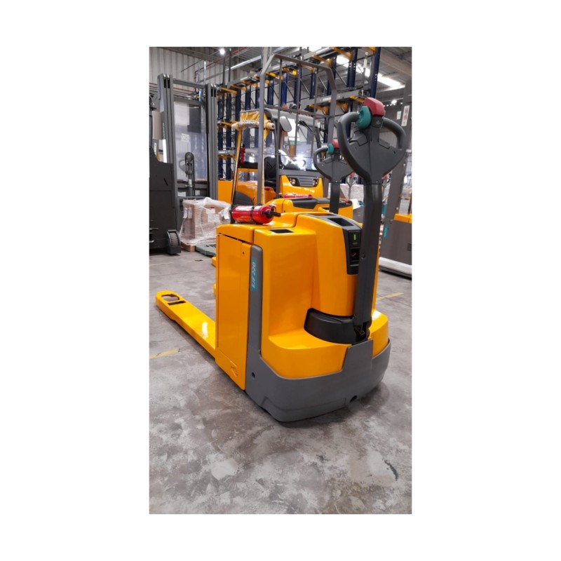 Transpaleteira Elétrica c/ capacidade de carga até 2t