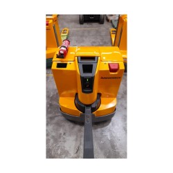 Transpaleteira Elétrica c/ capacidade de carga até 2t