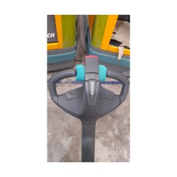 Transpaleteira Elétrica c/ capacidade de carga até 2t